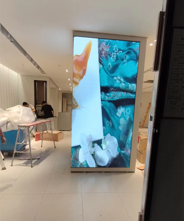 太白商场门店转角LED显示屏